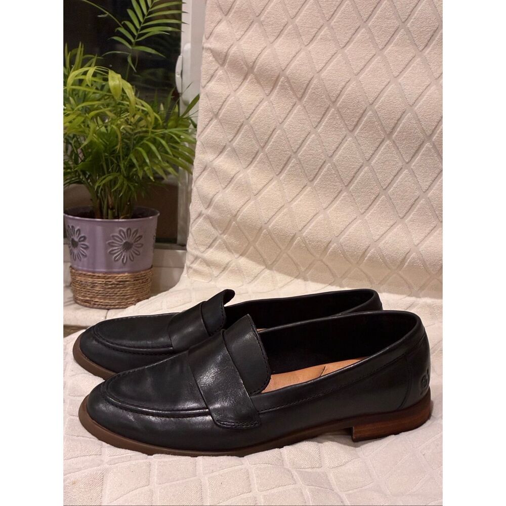 Born Apron Toe Penny Loafer Genuine Leather Size 7